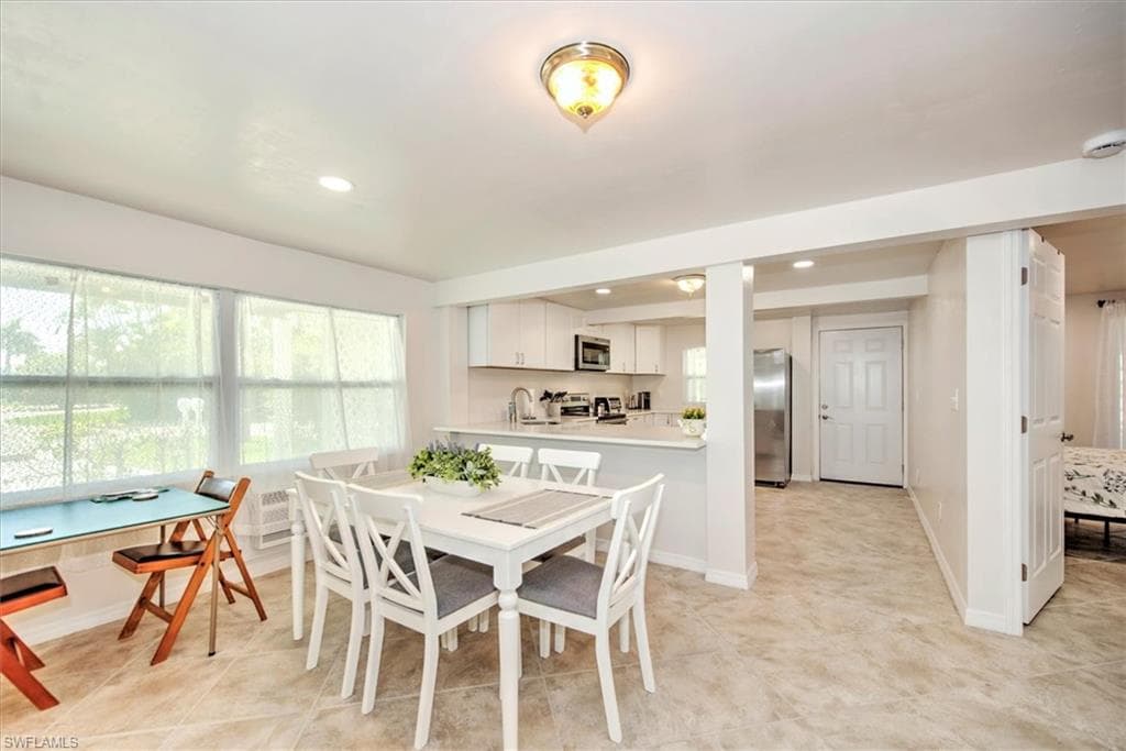 407 Lazy WAY, FORT MYERS BEACH FL 33931-29