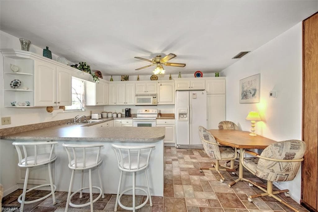 407 Lazy WAY, FORT MYERS BEACH FL 33931-17