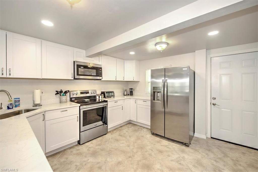 407 Lazy WAY, FORT MYERS BEACH FL 33931-36