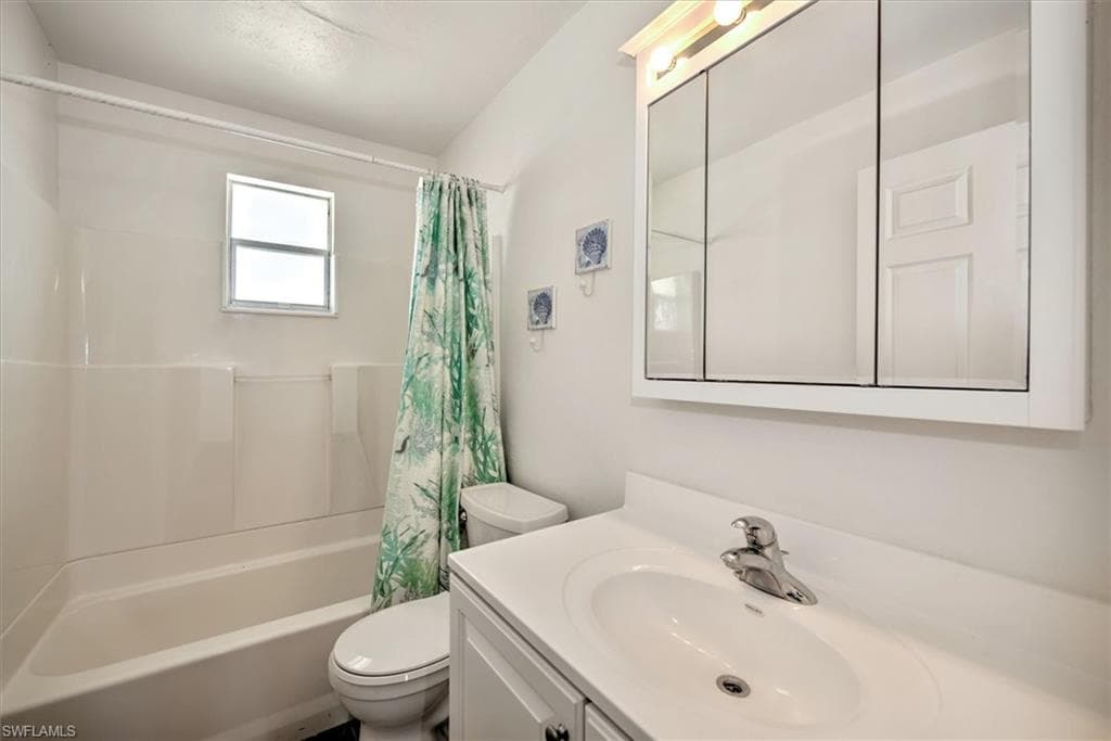 407 Lazy WAY, FORT MYERS BEACH FL 33931-24