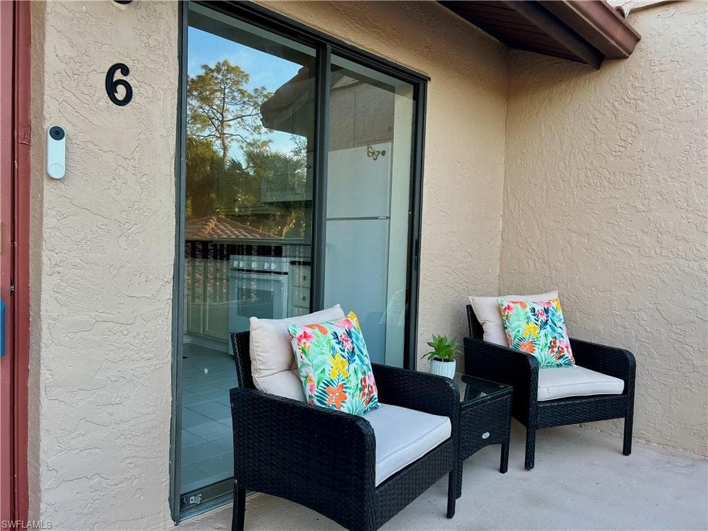 3219 Horse Carriage WAY # 306, NAPLES FL 34105-18