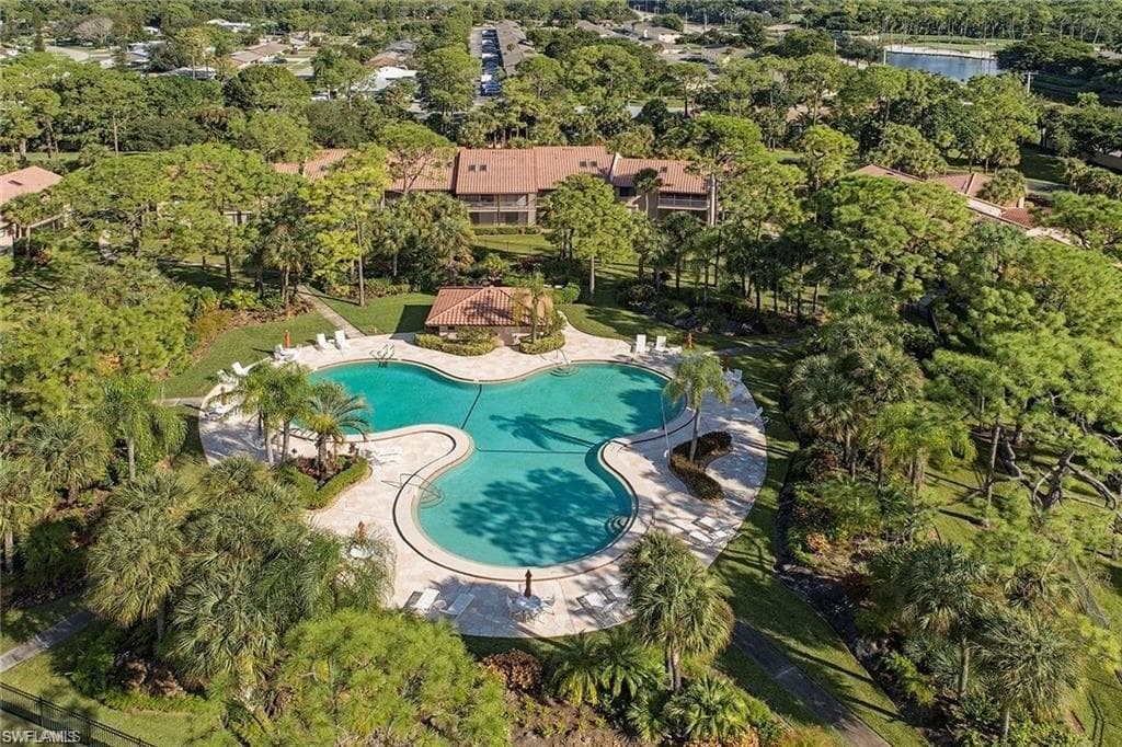 3219 Horse Carriage WAY # 306, NAPLES FL 34105-3