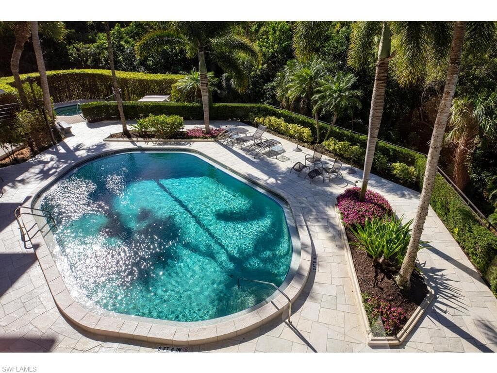 5555 Heron Point DR # 902, NAPLES FL 34108-9