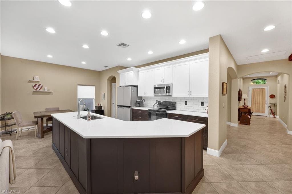 8701 Banyan Bay BLVD, FORT MYERS FL 33908-5