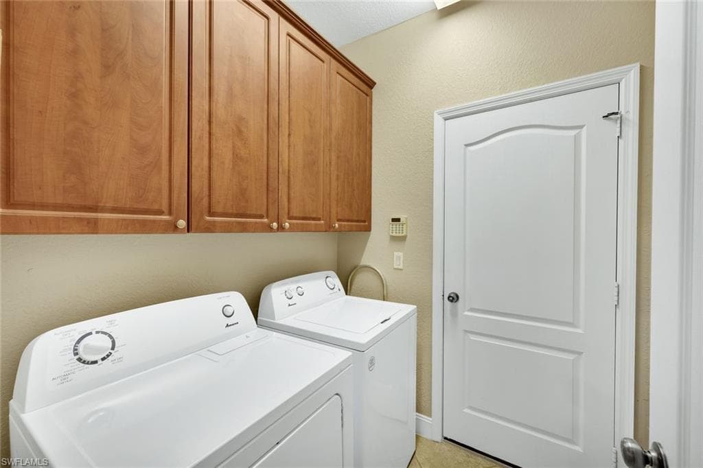 8701 Banyan Bay BLVD, FORT MYERS FL 33908-21