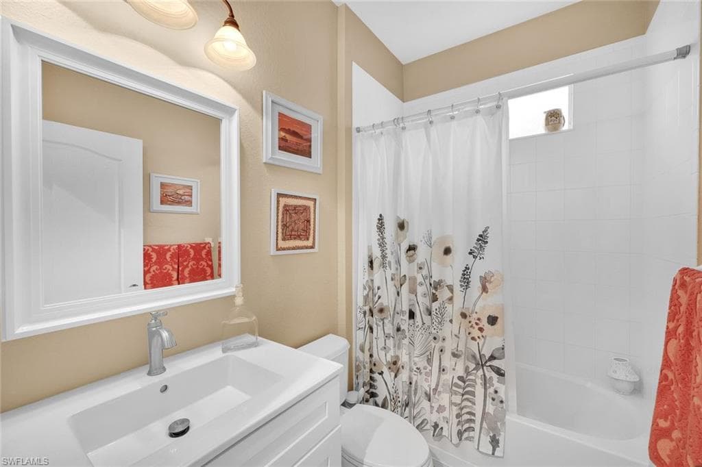 8701 Banyan Bay BLVD, FORT MYERS FL 33908-7