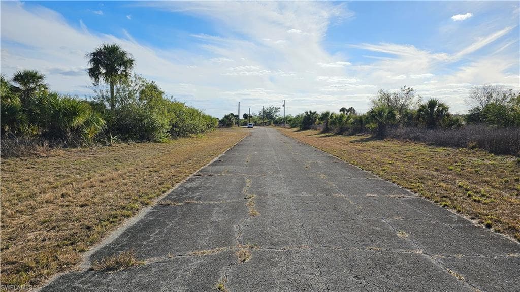 811 Opal CT, LABELLE FL 33935-21