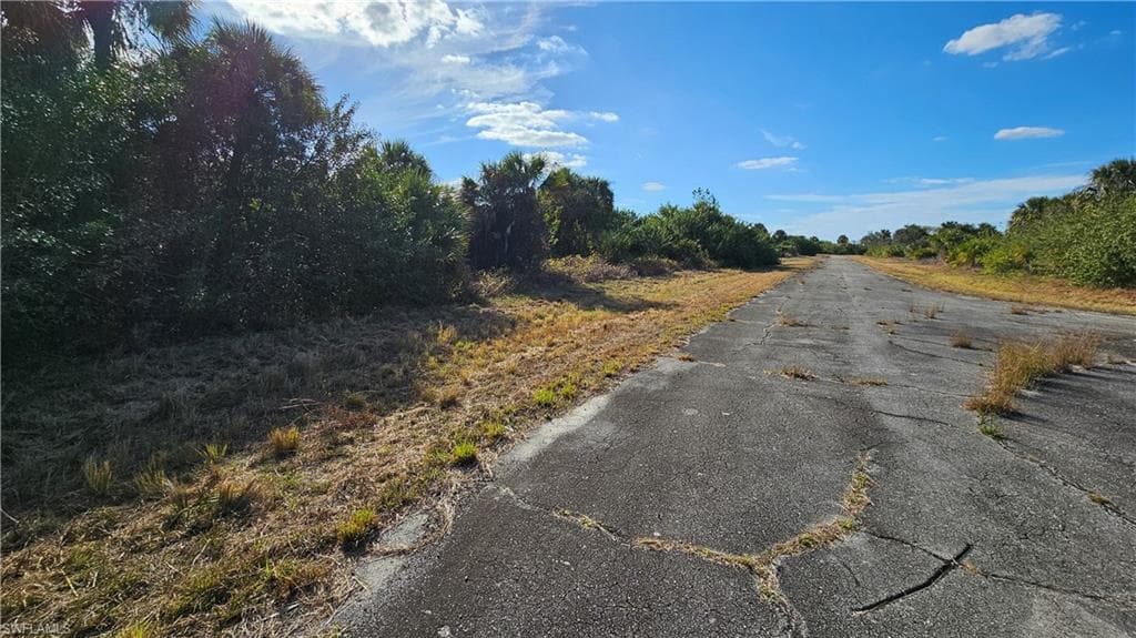 811 Opal CT, LABELLE FL 33935-9