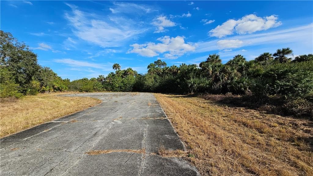 811 Opal CT, LABELLE FL 33935-14