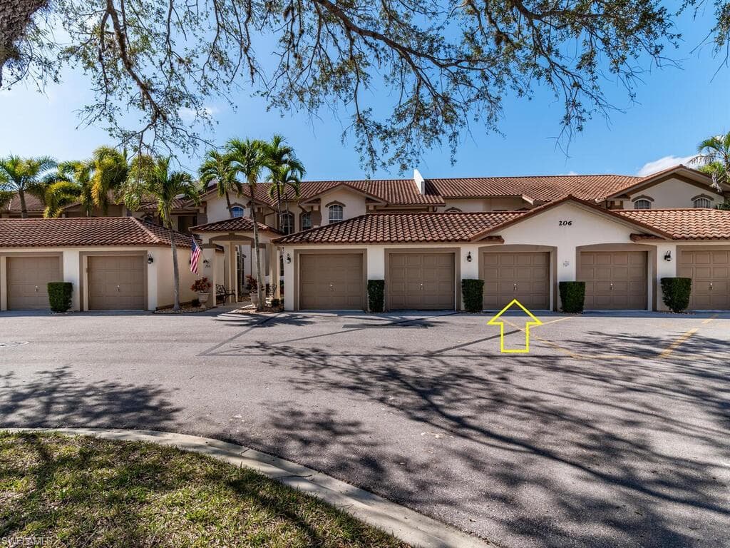 206 Newport DR # 805, NAPLES FL 34114-2