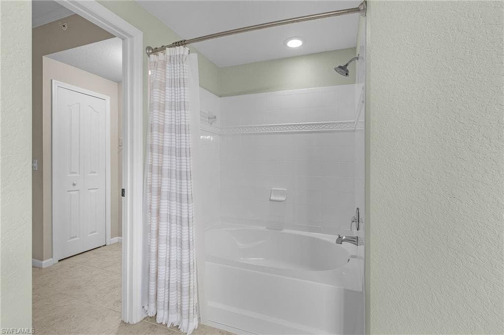 12936 Violino LN # 108, NAPLES FL 34105-18