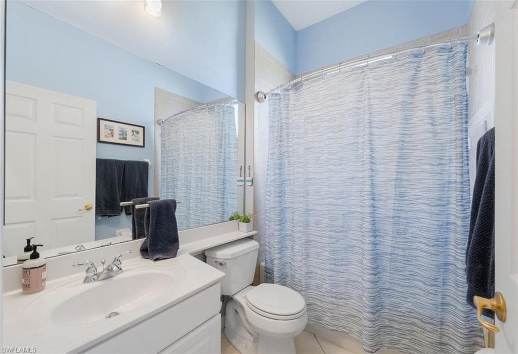 2306 Bainmar DR, LEHIGH ACRES FL 33973-5