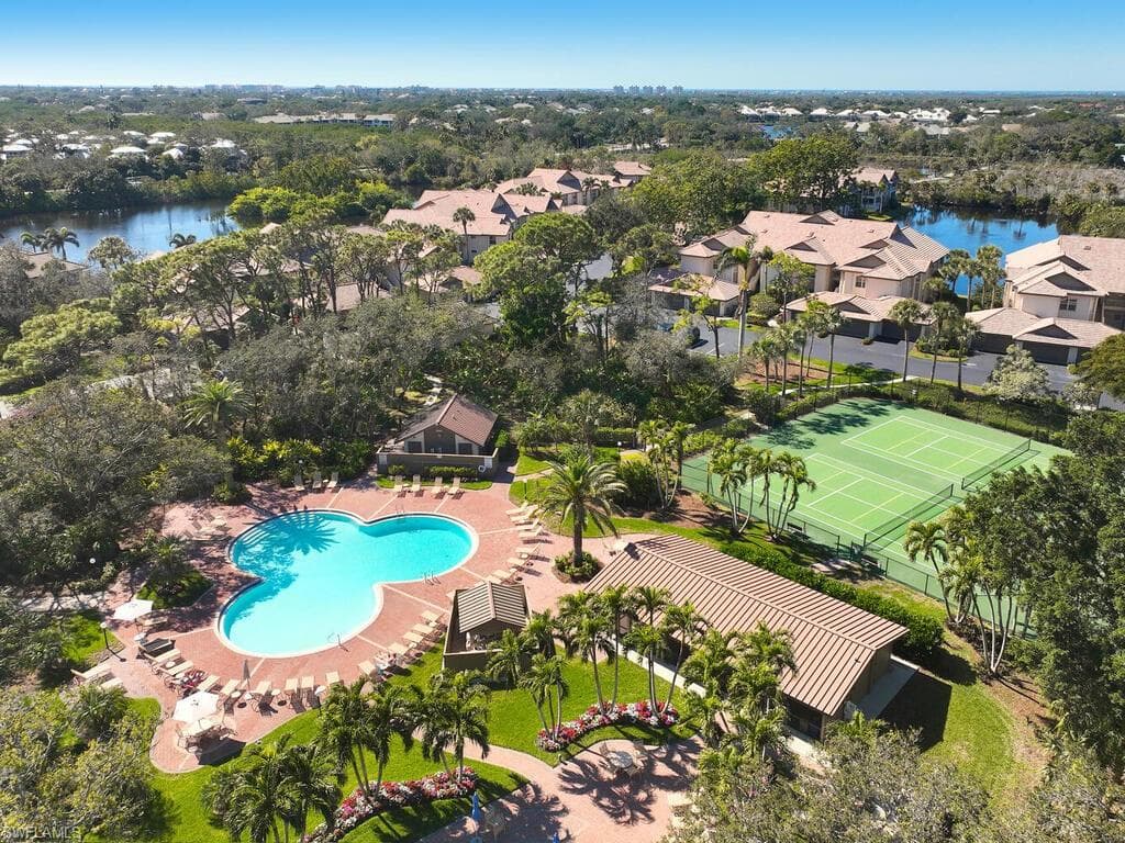 26890 Wedgewood DR # 403, BONITA SPRINGS FL 34134-17
