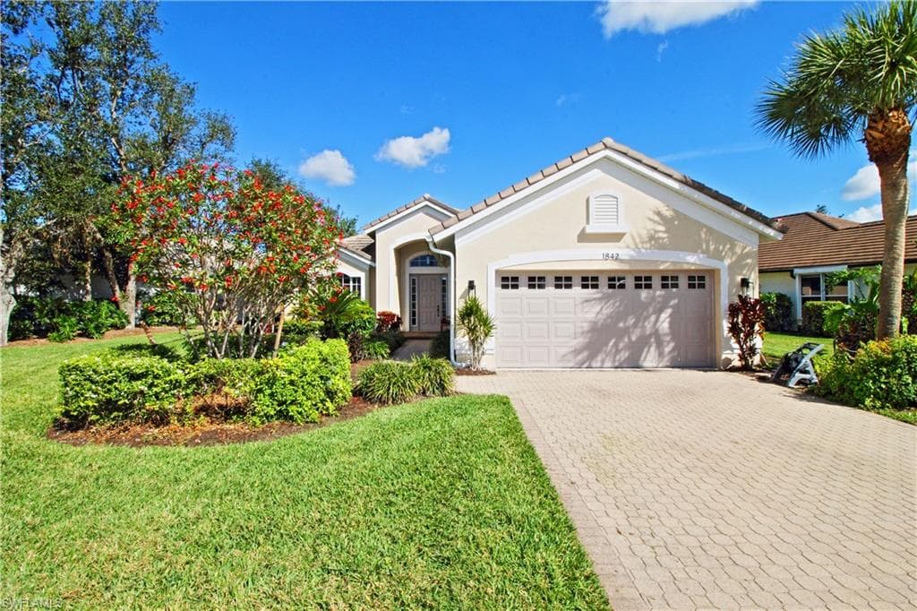 1842 Winding Oaks WAY, NAPLES FL 34109-4