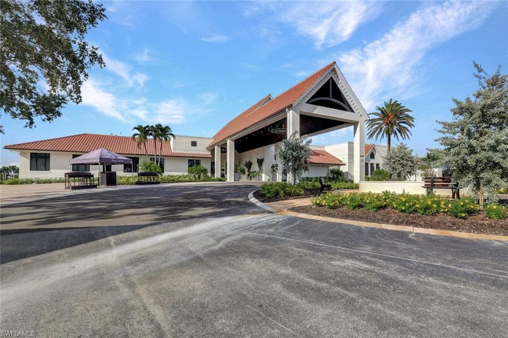 7360 Glenmoor LN # 4301, NAPLES FL 34104-19