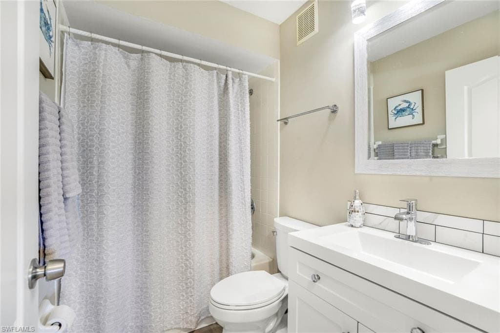 7360 Glenmoor LN # 4301, NAPLES FL 34104-10