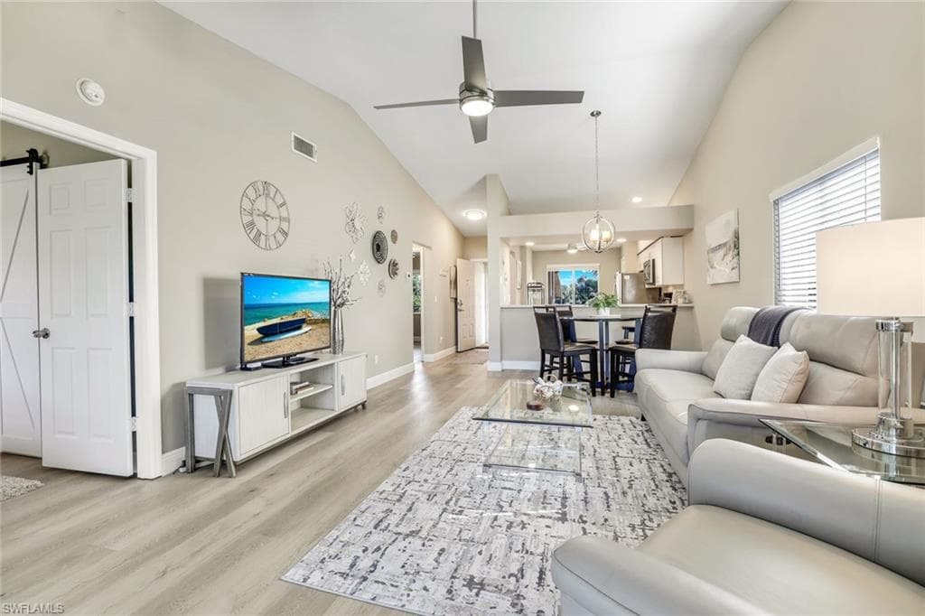 7360 Glenmoor LN # 4301, NAPLES FL 34104-3