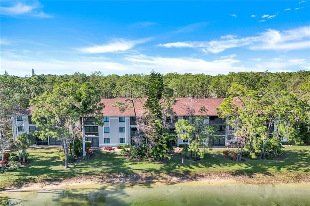 5792 Deauville CIR # A104, NAPLES FL 34112-21