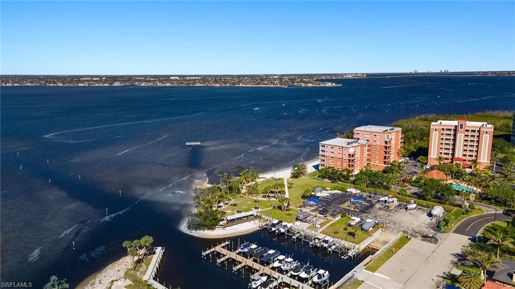 14811 Laguna DR # 101, FORT MYERS FL 33908-35