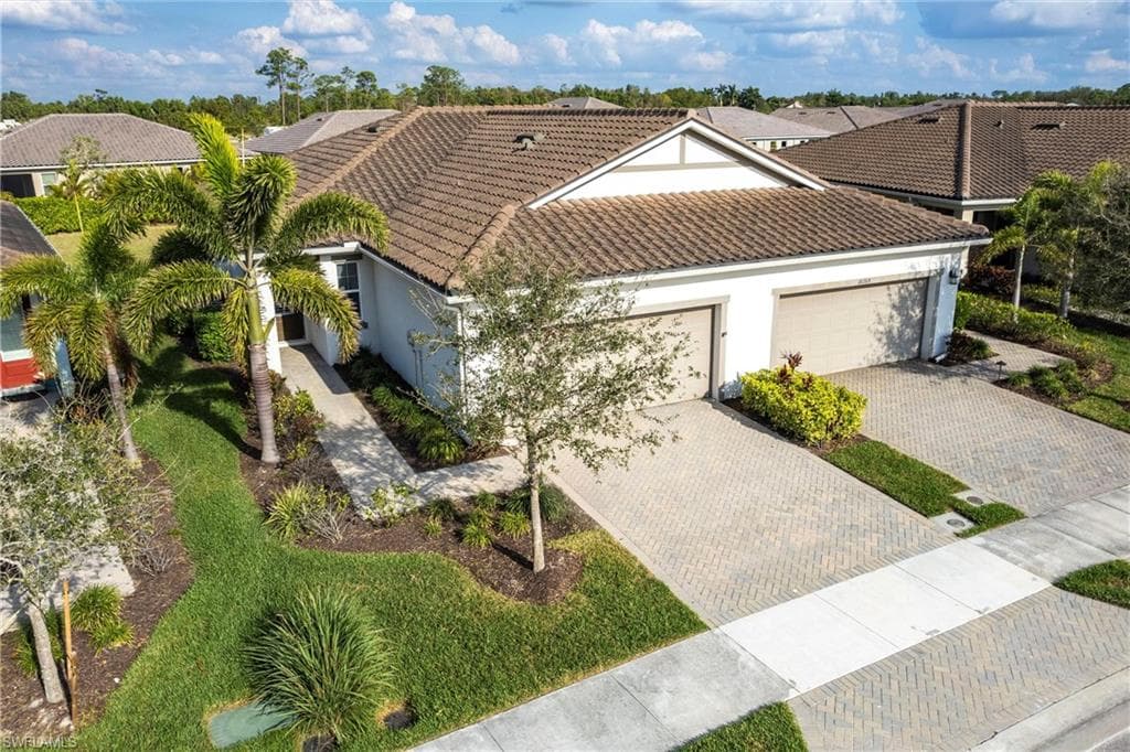10267 Bonavie Cove DR, FORT MYERS FL 33966-1