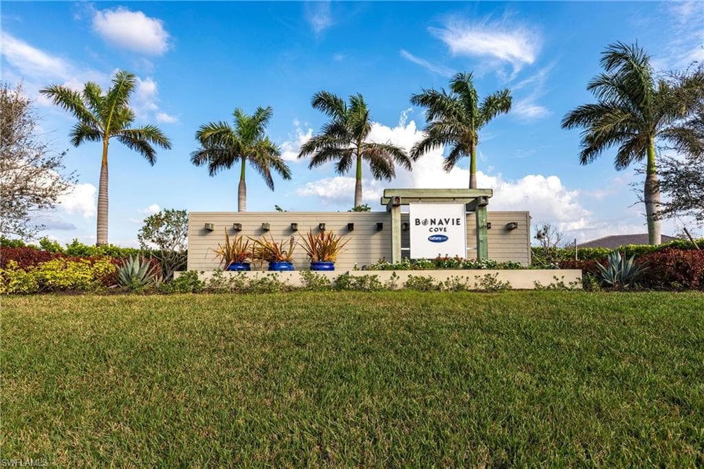 10267 Bonavie Cove DR, FORT MYERS FL 33966-2