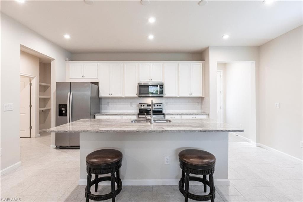 10267 Bonavie Cove DR, FORT MYERS FL 33966-14