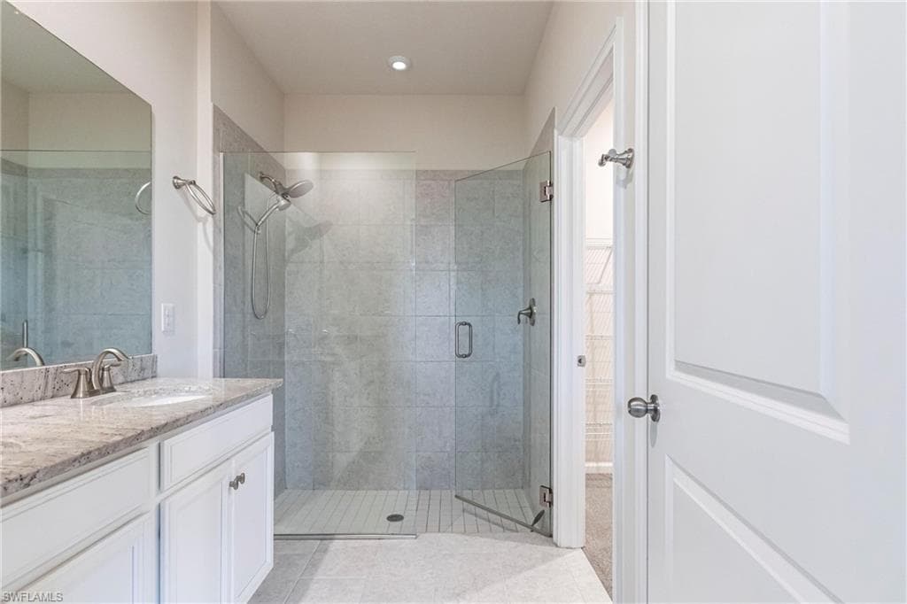 10267 Bonavie Cove DR, FORT MYERS FL 33966-24