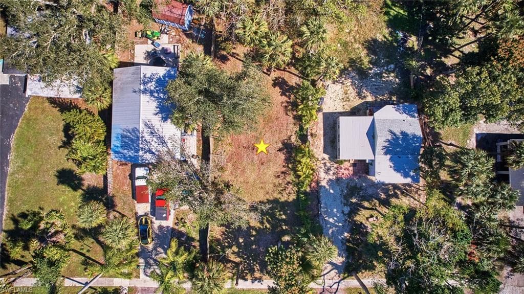 213 Delray AVE, FORT MYERS FL 33905-10