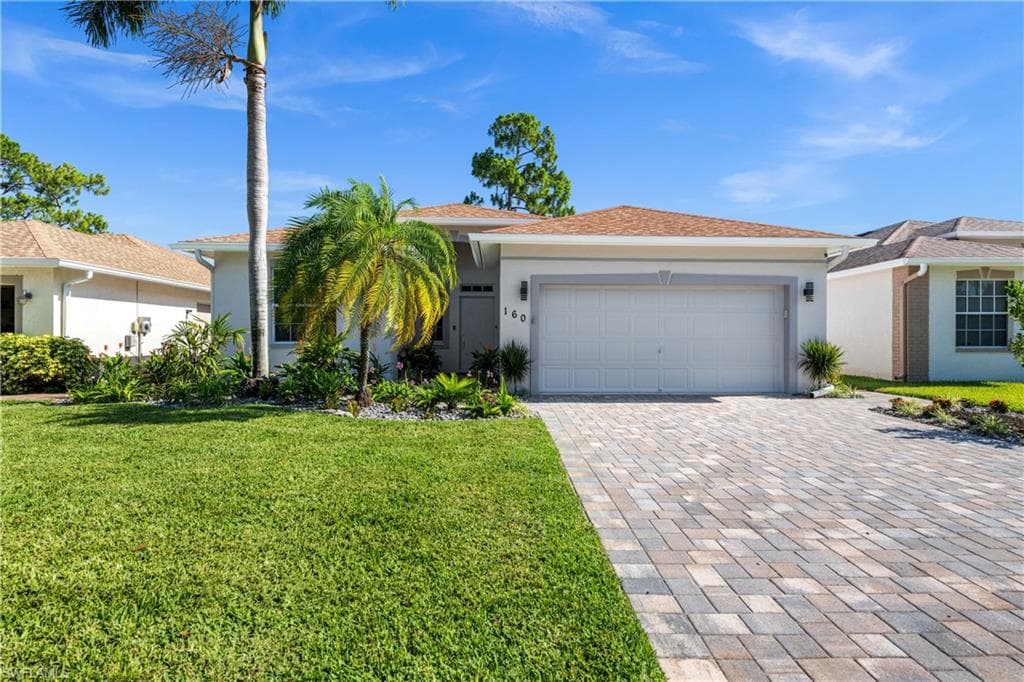 160 Stanhope CIR, NAPLES FL 34104-12
