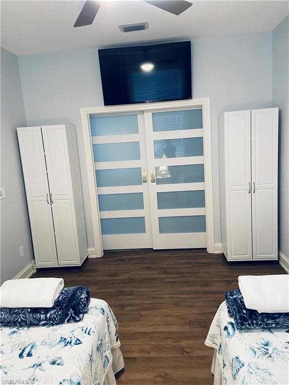 160 Stanhope CIR, NAPLES FL 34104-29