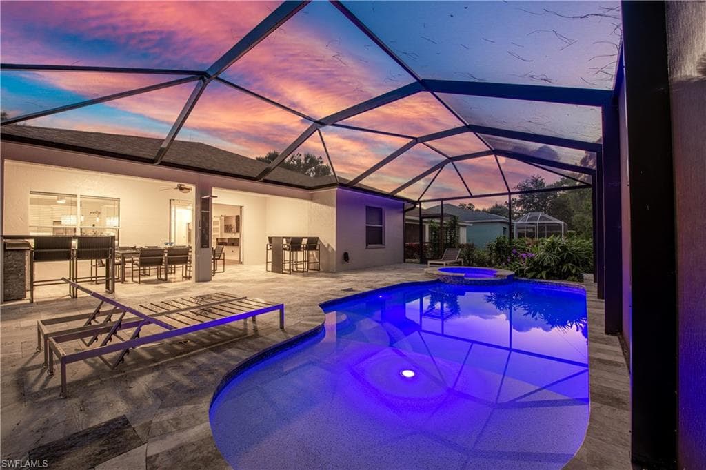 160 Stanhope CIR, NAPLES FL 34104-9