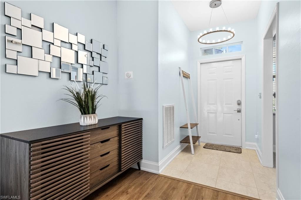 160 Stanhope CIR, NAPLES FL 34104-13