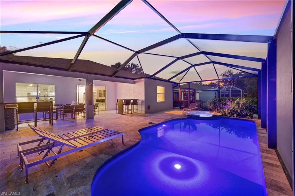 160 Stanhope CIR, NAPLES FL 34104-10