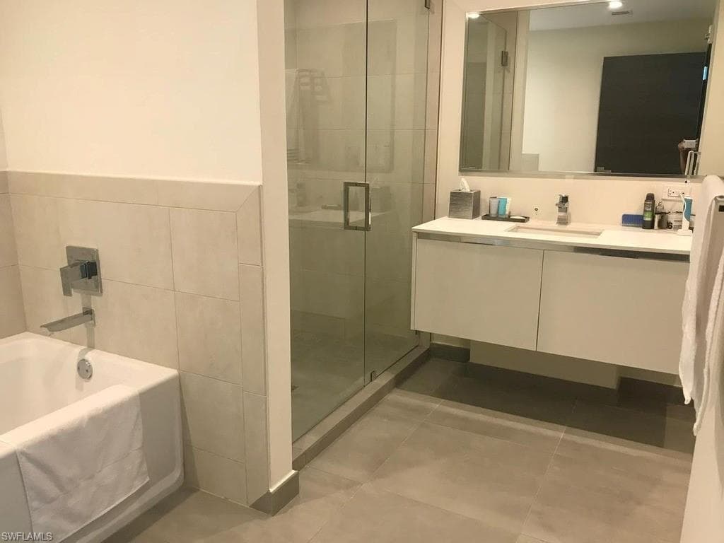 777 N Ocean DR # S333, HOLLYWOOD FL 33019-13