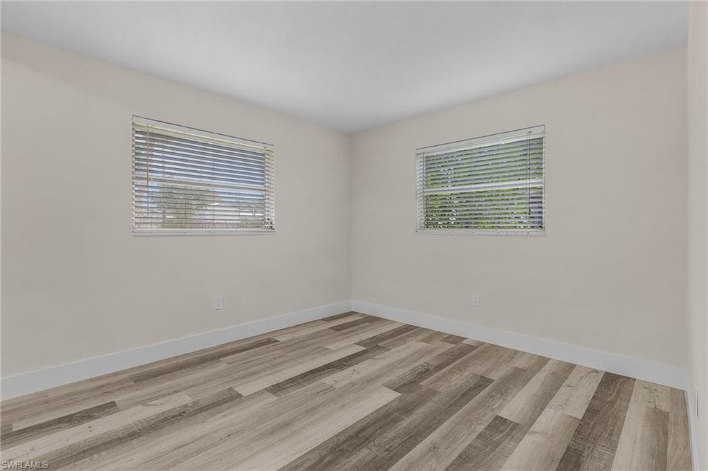 1015 El Mar AVE-13