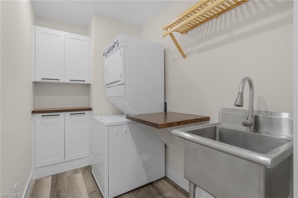 1015 El Mar AVE-20