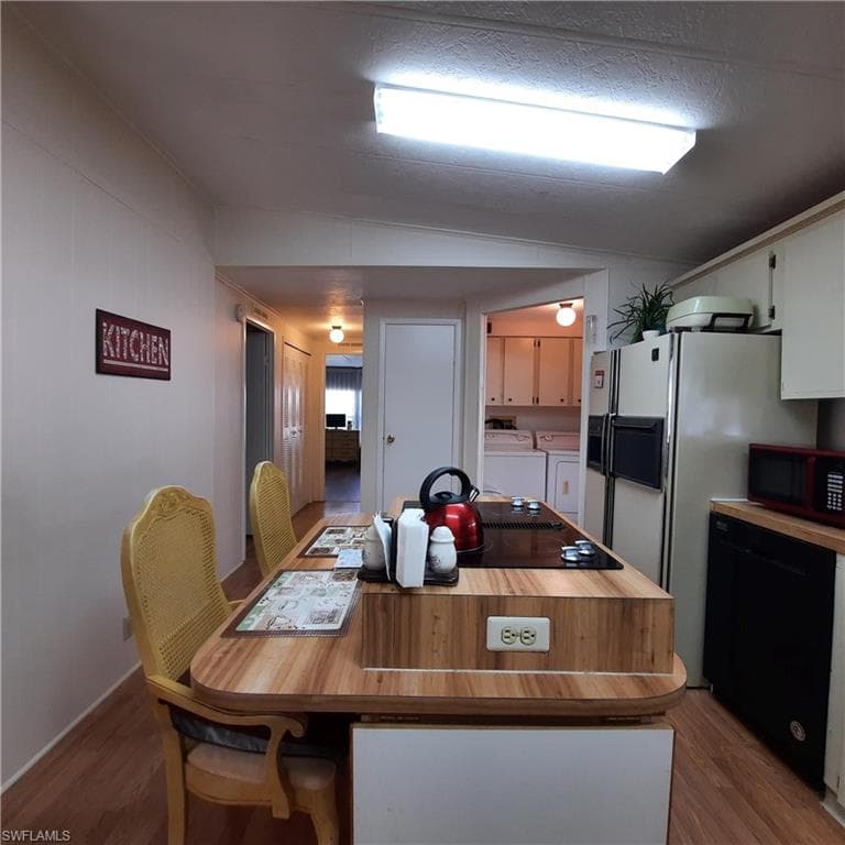 108 Snead DR, NORTH FORT MYERS FL 33903-22