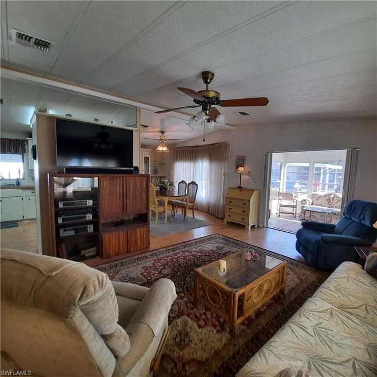 108 Snead DR, NORTH FORT MYERS FL 33903-9