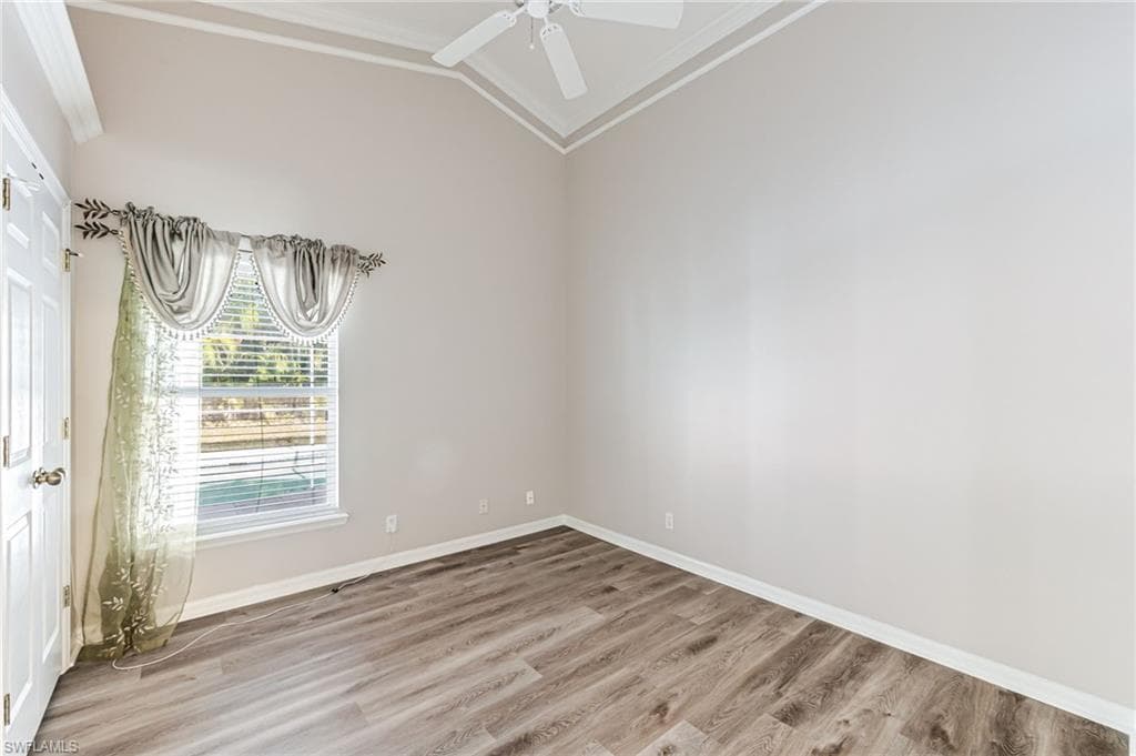 15028 Savannah DR, NAPLES FL 34119-26