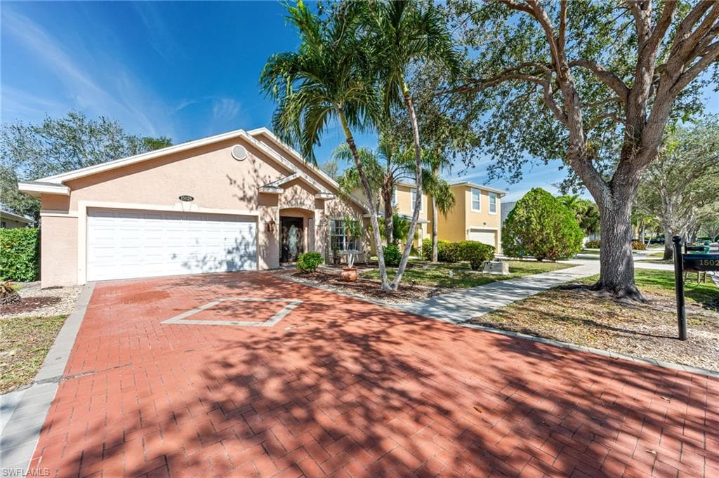 15028 Savannah DR, NAPLES FL 34119-1