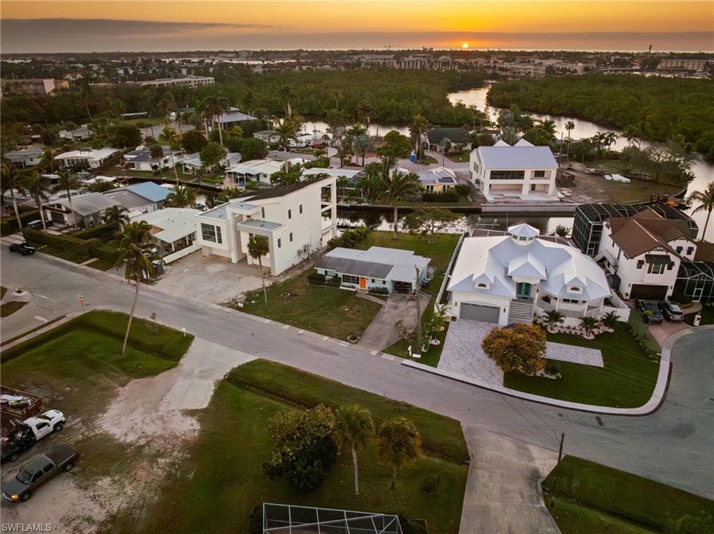 1796 Holiday LN, NAPLES FL 34104-20