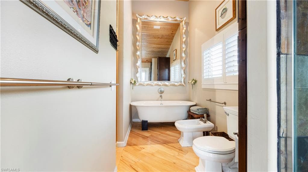 1307 Isabel DR-26