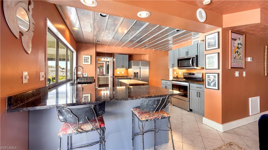 1307 Isabel DR-30