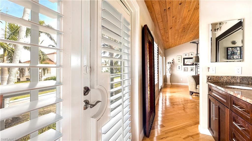 1307 Isabel DR-24