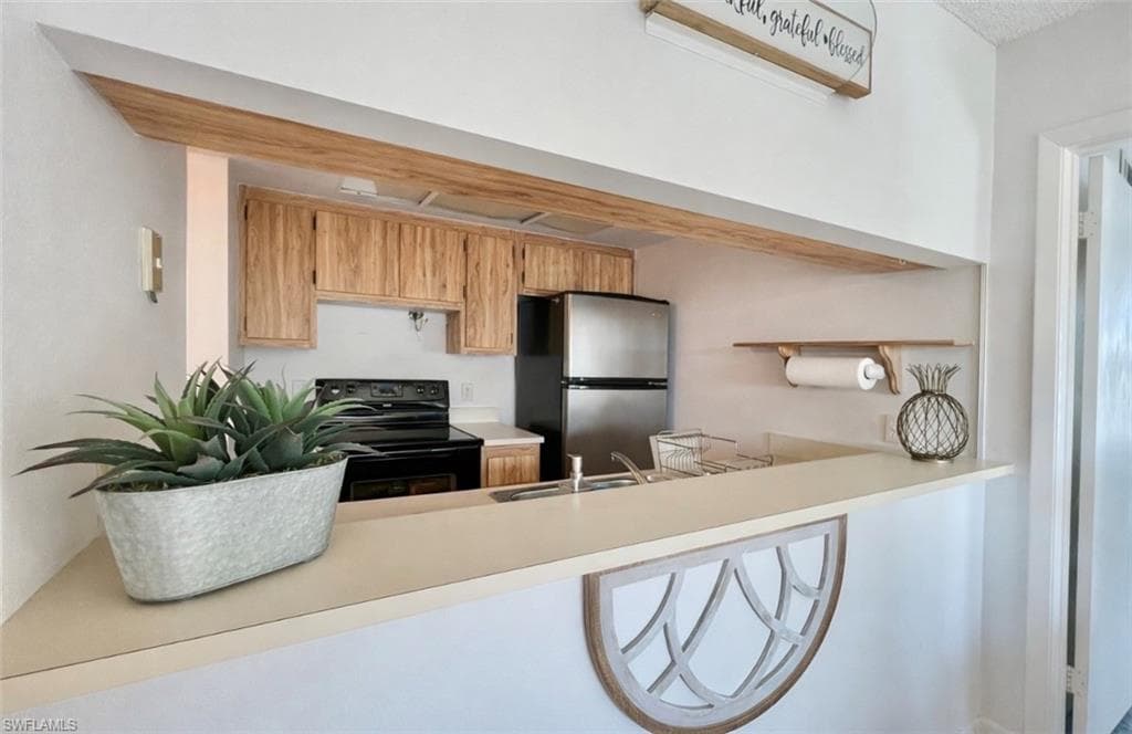 4293 27th CT SW # 203, NAPLES FL 34116-11