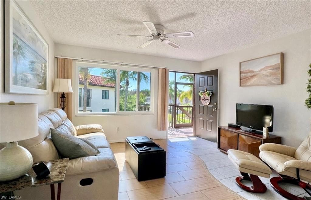 4293 27th CT SW # 203, NAPLES FL 34116-4