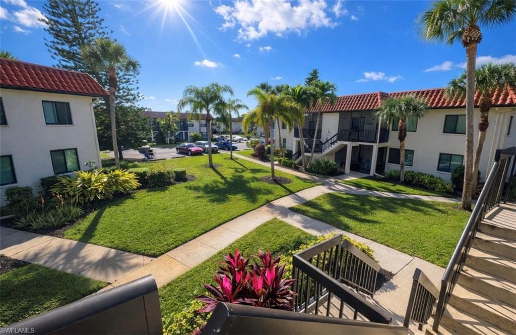 4293 27th CT SW # 203, NAPLES FL 34116-3