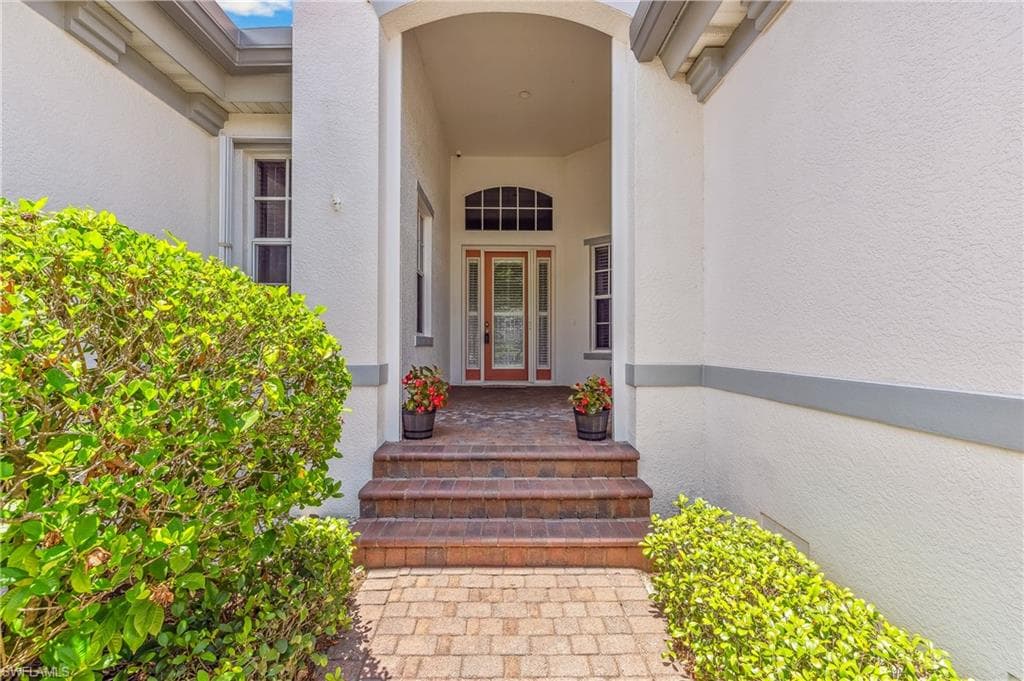 5683 Whispering Willow WAY, FORT MYERS FL 33908-4