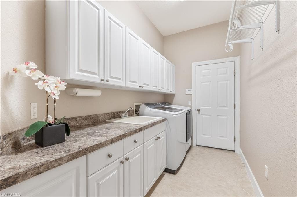 5683 Whispering Willow WAY, FORT MYERS FL 33908-28