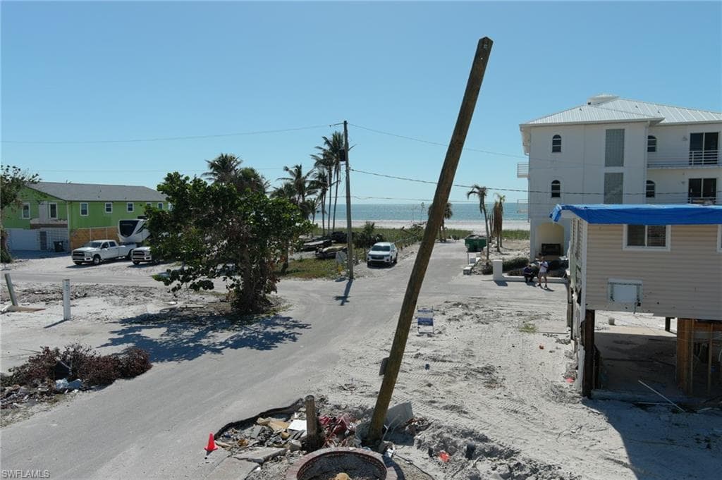 2330 Estero BLVD, FORT MYERS BEACH FL 33931-16